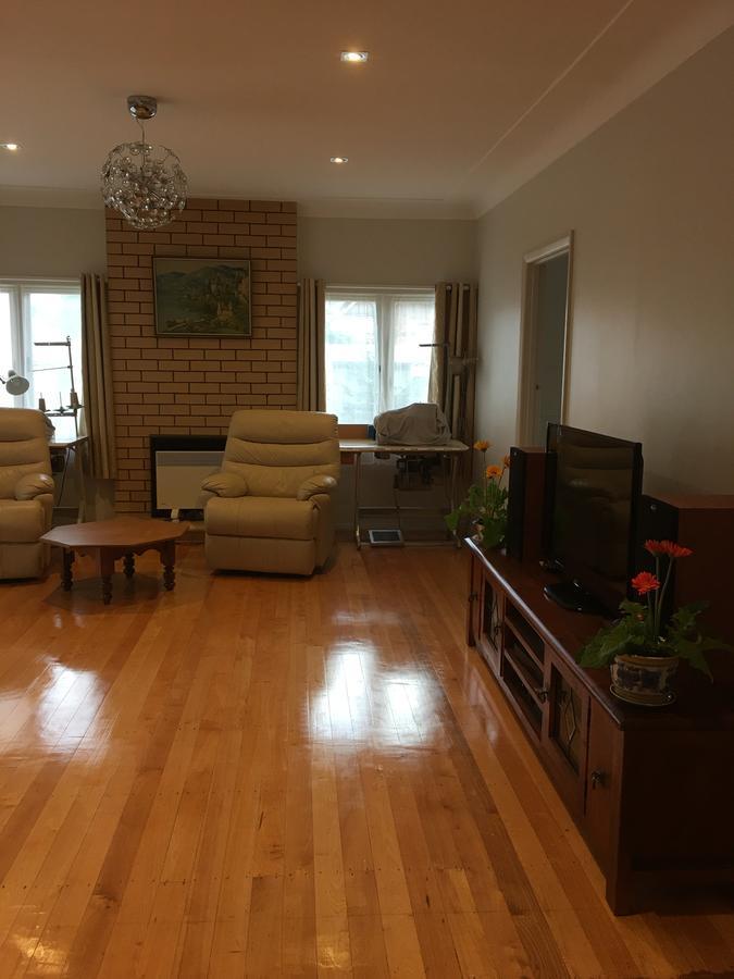 At Homestay Auckland Exterior photo