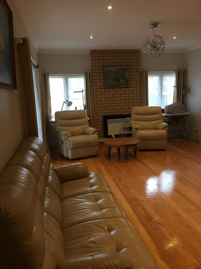 At Homestay Auckland Exterior photo