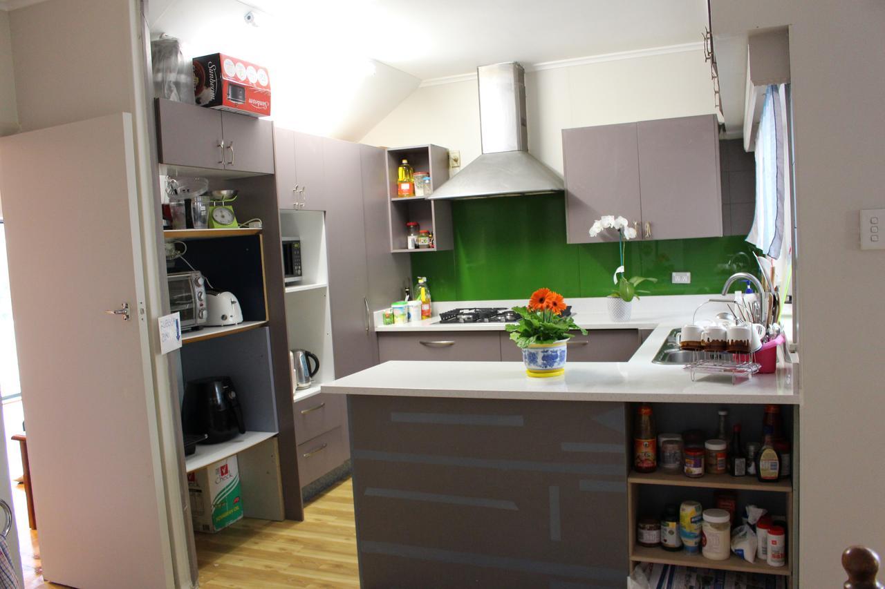 At Homestay Auckland Exterior photo
