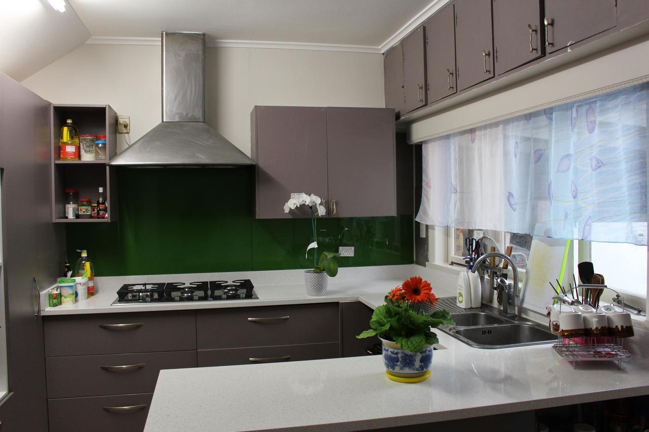 At Homestay Auckland Exterior photo