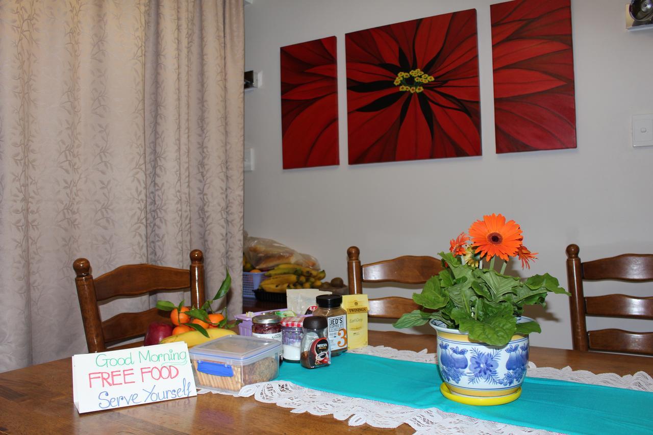 At Homestay Auckland Exterior photo